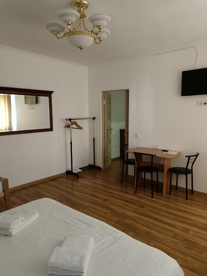 Mirage Chernivtsi Exterior foto