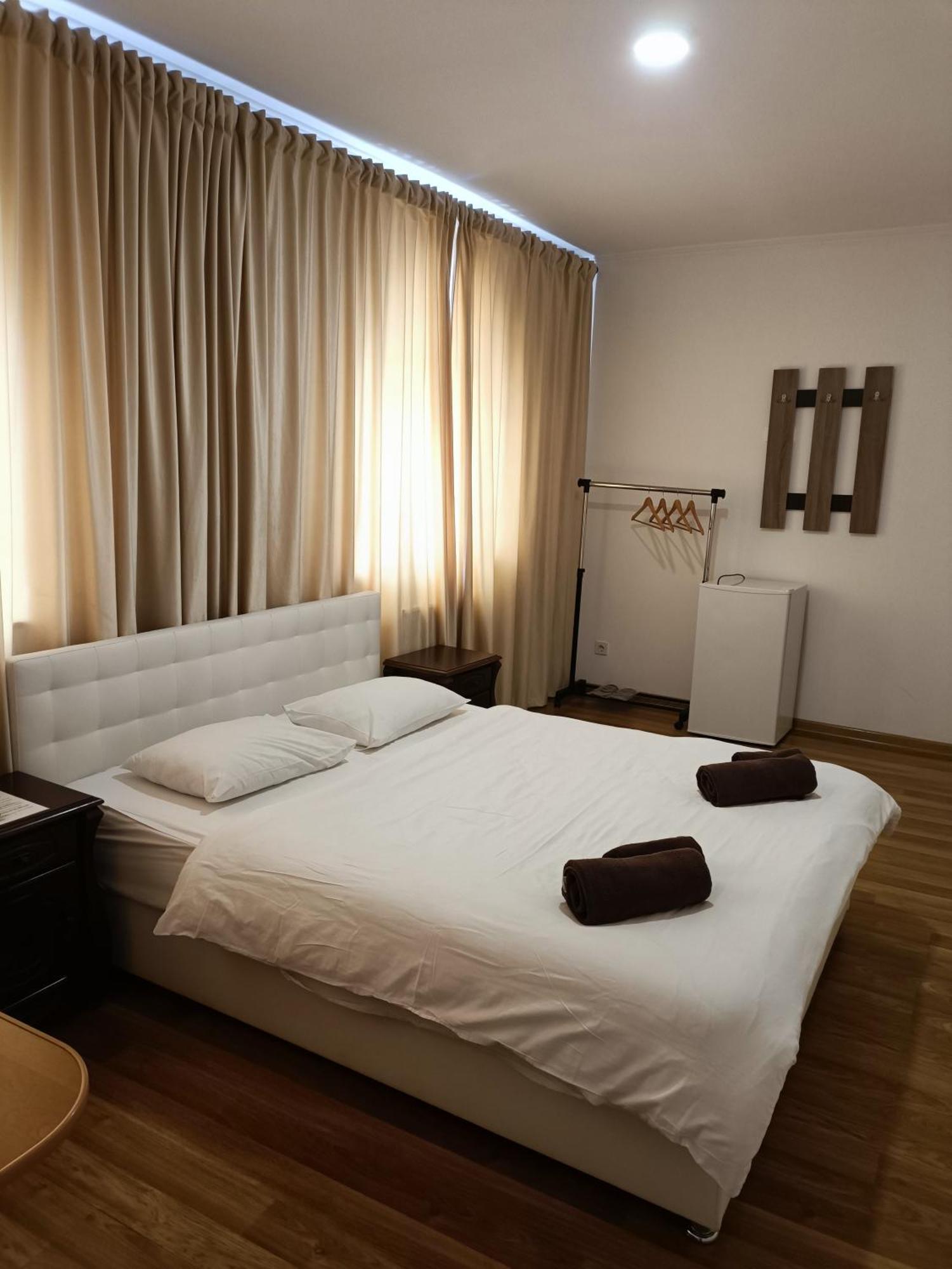 Mirage Chernivtsi Exterior foto