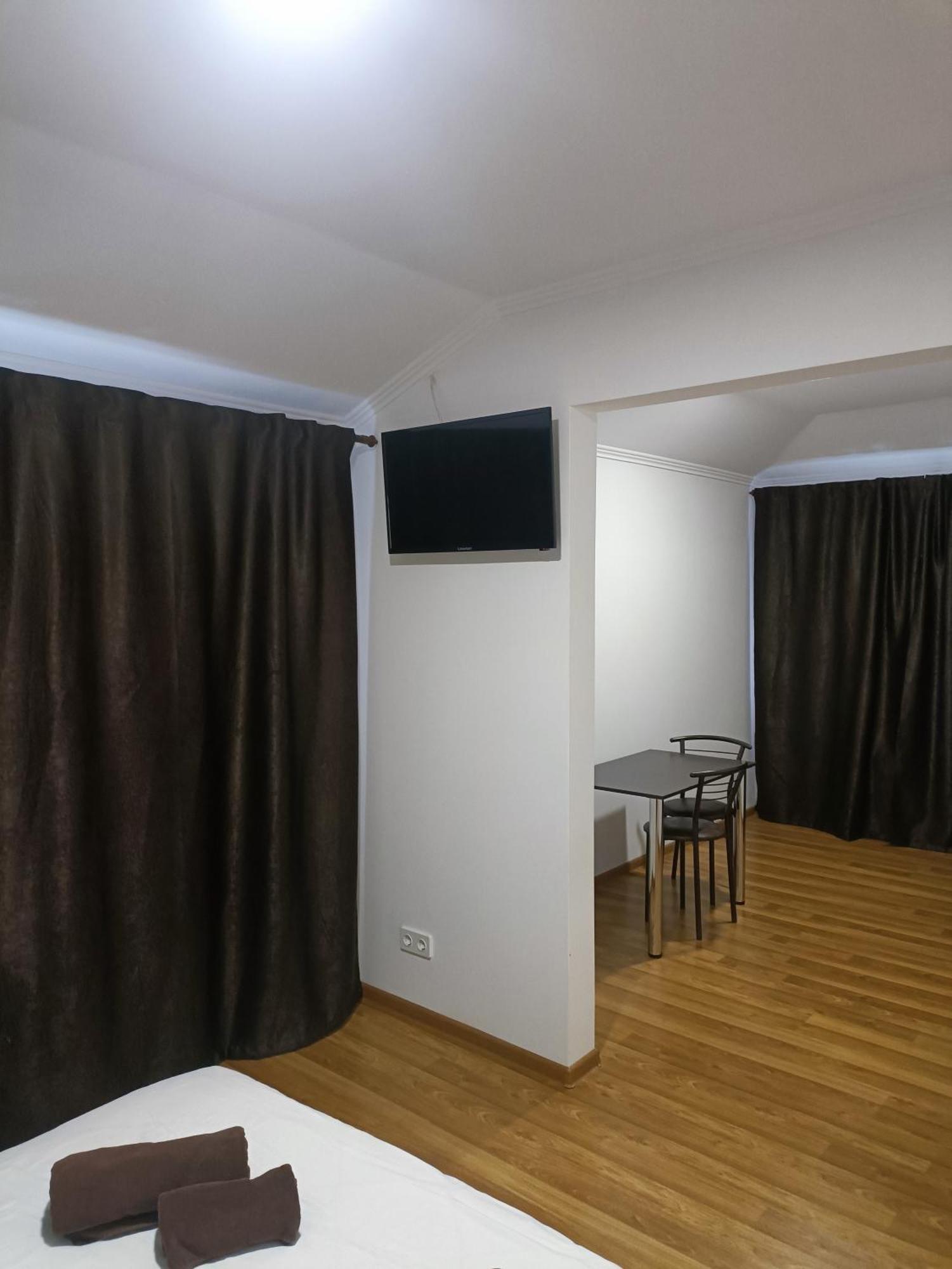 Mirage Chernivtsi Exterior foto