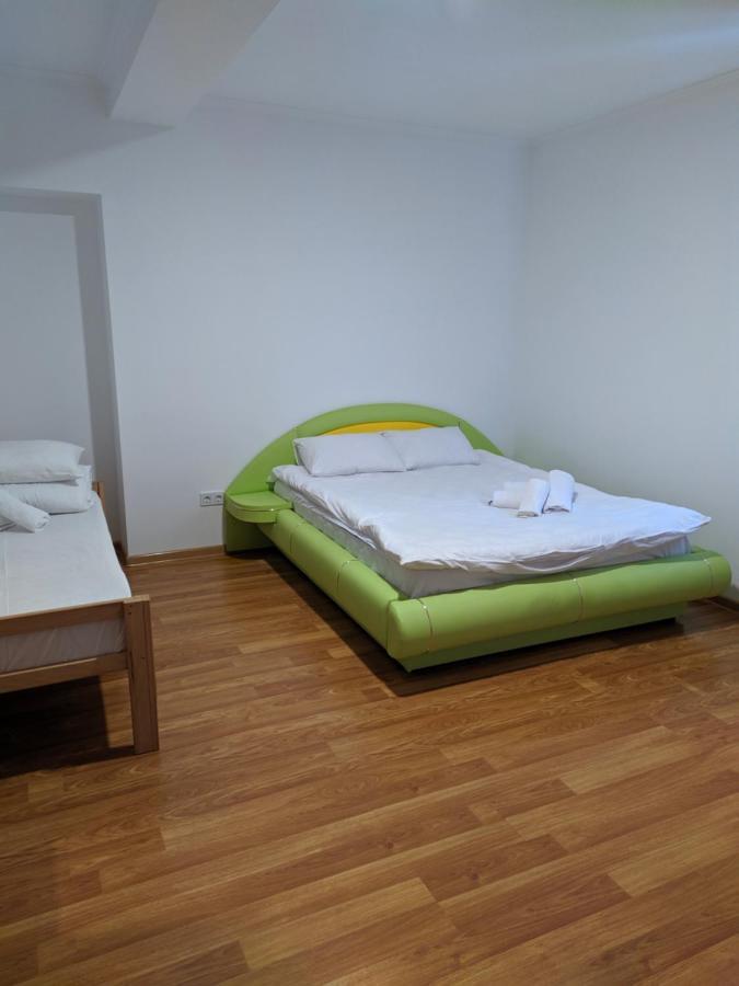 Mirage Chernivtsi Exterior foto