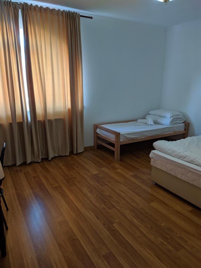 Mirage Chernivtsi Exterior foto